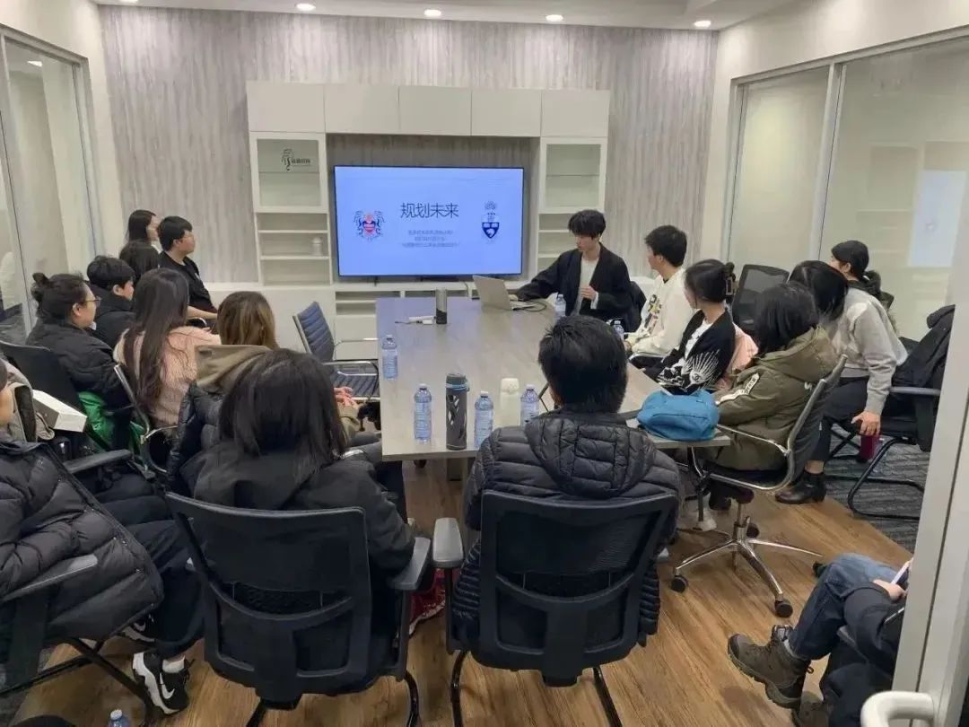 高质量背景提升机会,与团队一起开发属于高中生的平台!